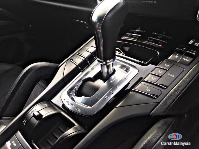 Porsche Cayenne 3.6-LITER FAMILY LUXURY SUV Automatic 2012 - image 9