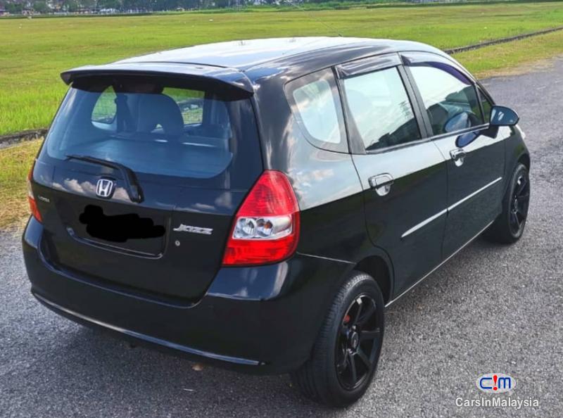 Honda Jazz 1.5-LITER ECONOMY SMALL HATCHBACK Automatic 2005 - image 3