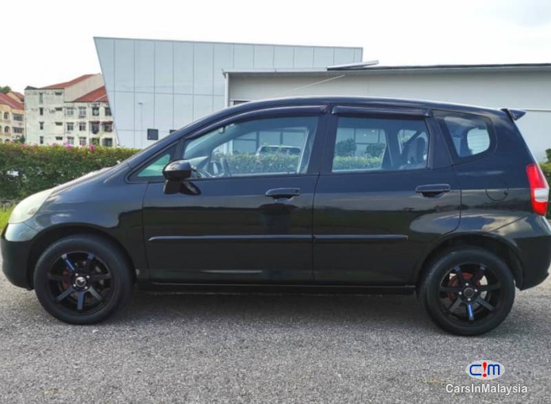 Honda Jazz 1.5-LITER ECONOMY SMALL HATCHBACK Automatic 2005 - image 5