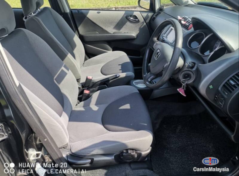 Honda Jazz 1.5-LITER ECONOMY SMALL HATCHBACK Automatic 2005 - image 8