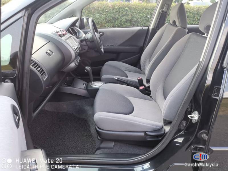 Honda Jazz 1.5-LITER ECONOMY SMALL HATCHBACK Automatic 2005 - image 9