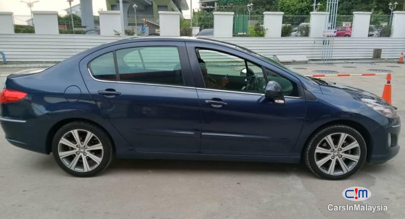 Peugeot 408 1.6-LITER LUXURY SEDAN TURBO Automatic 2015 - image 12