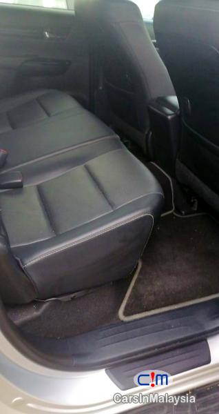 Toyota Hilux 2.4-LITER DOUBLE CAB CHASSIS 4X4 DIESEL TURBO FULLSPEC Automatic 2020 in Selangor - image