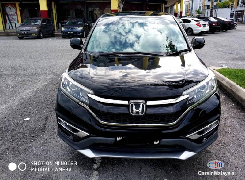 Honda CR-V 2.0-LITER LUXURY SUV Automatic 2015 in Malaysia - image