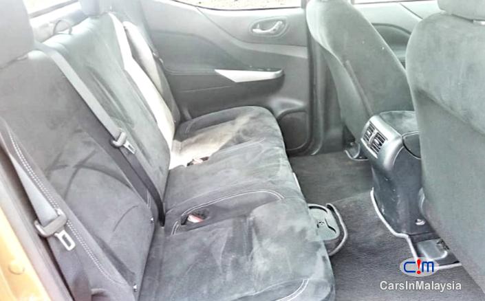 Nissan Navara 2.5-LITER 4X4 TURBO DIESEL AUTO Automatic 2017 - image 12