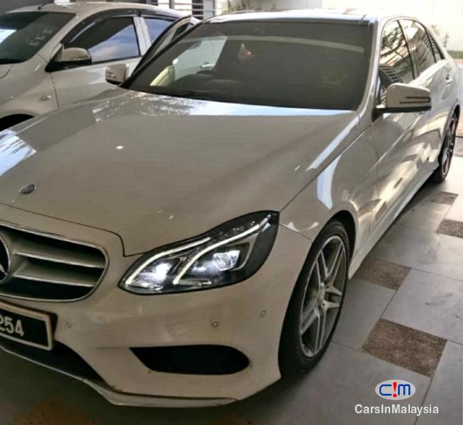 Mercedes Benz E250 CGI 2.0-LITER TURBO LUXURY SEDAN Automatic 2016 - image 2