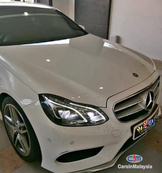Mercedes Benz E250 CGI 2.0-LITER TURBO LUXURY SEDAN Automatic 2016 - image 5