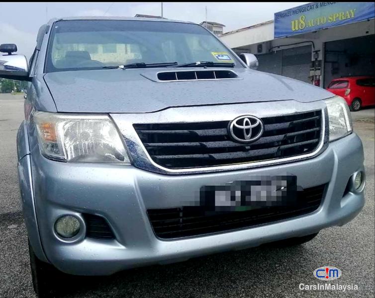 Picture of Toyota Hilux 2.5-LITER 4x4 DOUBLE CAB DIESEL INTERCOOLER TURBO Automatic 2012