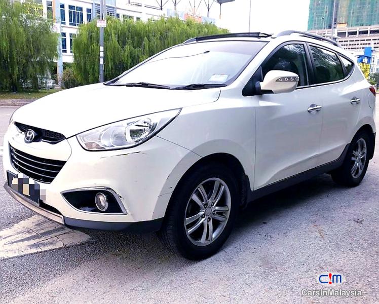 Picture of Hyundai Tucson 2.0-LITER 5 SEATERS SUV Automatic 2013