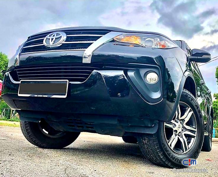 Toyota Fortuner 2.4-LITER 4X4 LUXURY FAMILY SUV 7 SEATER Automatic 2016 - image 15