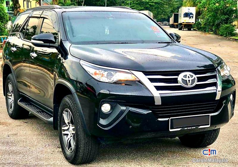 Toyota Fortuner 2.4-LITER 4X4 LUXURY FAMILY SUV 7 SEATER Automatic 2016 in Kuala Lumpur