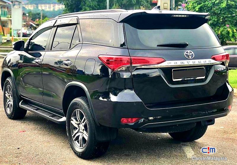 Toyota Fortuner 2.4-LITER 4X4 LUXURY FAMILY SUV 7 SEATER Automatic 2016 in Malaysia