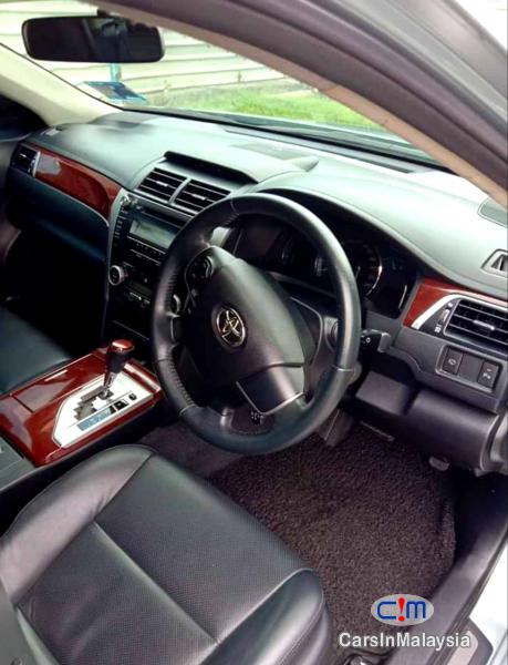 Toyota Camry 2.0-LITER LUXURY SEDAN Automatic 2013 - image 11