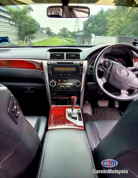 Toyota Camry 2.0-LITER LUXURY SEDAN Automatic 2013 in Selangor - image