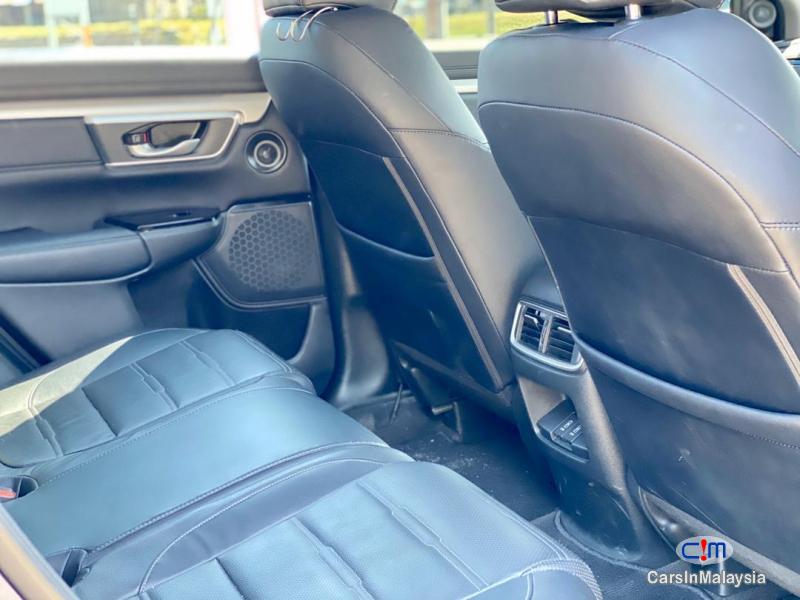 Honda CR-V 2.0-LITER LUXURY SUV Automatic 2018 - image 9