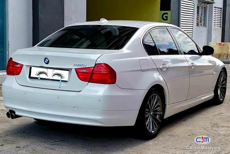 BMW 3 Series 2.5-LITER LUXURY SEDAN / SALOON Automatic 2009