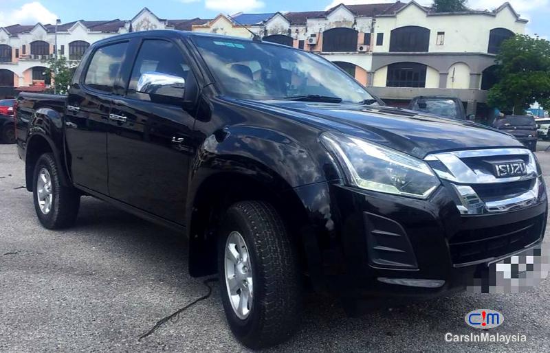 Picture of Isuzu D-Max 2.5-LITER 4X4 MANUAL DOUBLE CAB DIESEL TURBO Automatic 2017