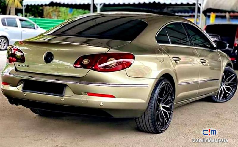 Volkswagen Passat 2.0-LITER LUXURY SEDAN TURBO Automatic 2011 - image 4