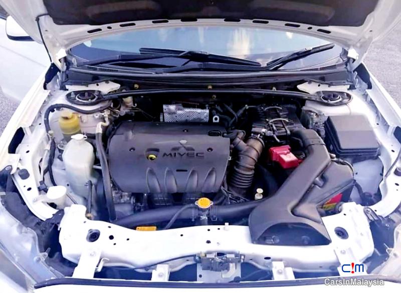 Mitsubishi Lancer 2.0-LITER SPORT SEDAN Automatic 2010 - image 6