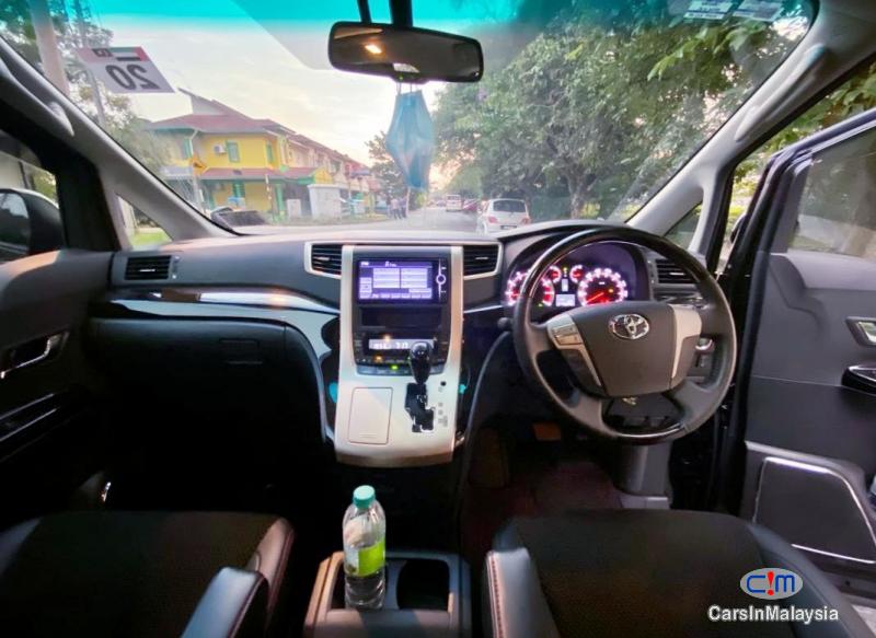 Toyota Vellfire 2.4-LITER GOLDEN EYE LUXURY FAMILY MPV Automatic 2019 in Kuala Lumpur - image
