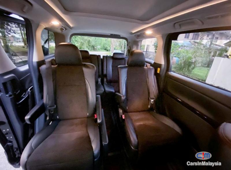 Toyota Vellfire 2.4-LITER GOLDEN EYE LUXURY FAMILY MPV Automatic 2019 in Malaysia - image