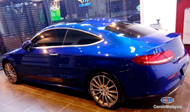 Mercedes Benz C300 2.0-LITER LUXURY COUPE SPORTBACK Automatic 2017