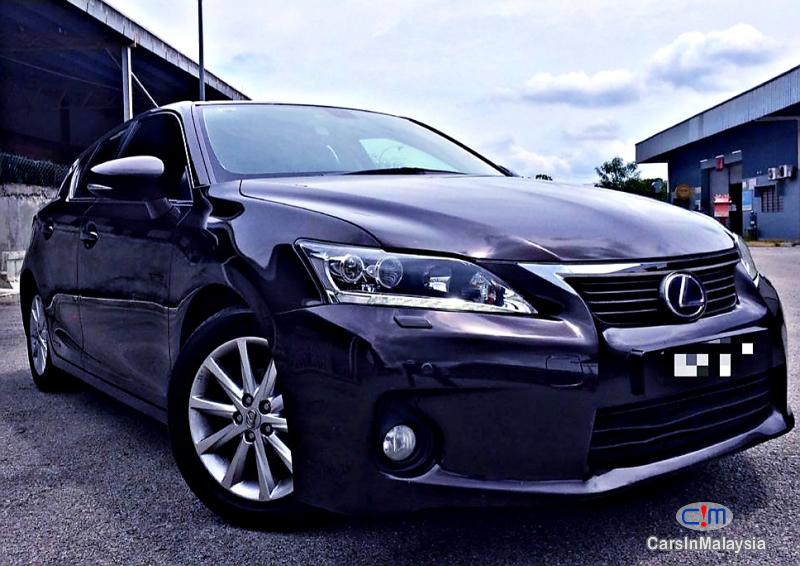 Lexus CT 1.8-LITER LUXURY SPORTBACK Automatic 2013 - image 3