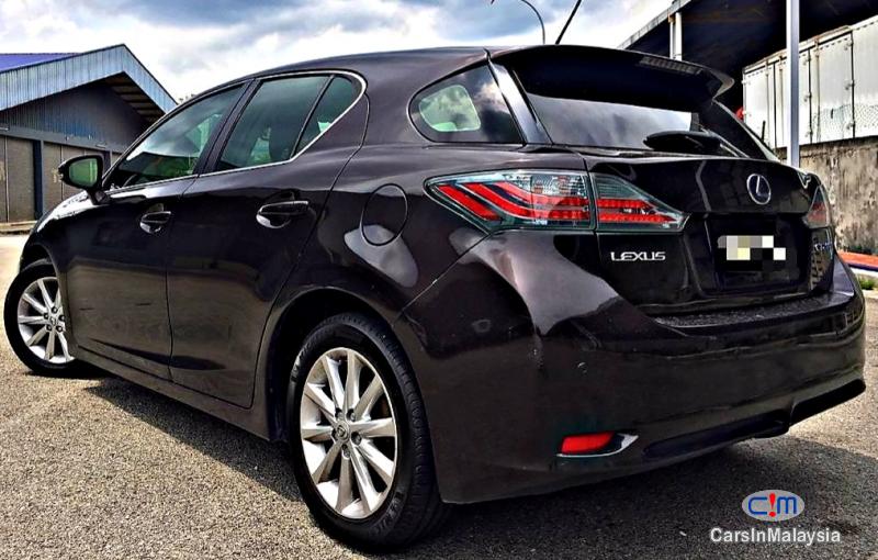 Lexus CT 1.8-LITER LUXURY SPORTBACK Automatic 2013 - image 4