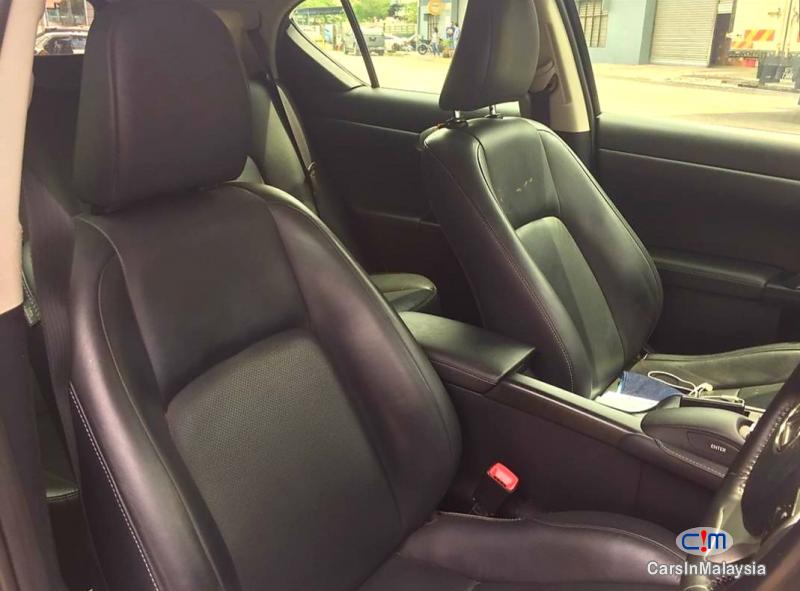 Lexus CT 1.8-LITER LUXURY SPORTBACK Automatic 2013 - image 7