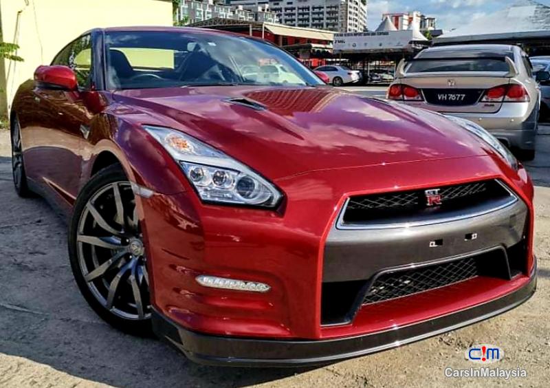 Nissan GTR 3.8-LITER BLACK EDITION SUPER SPORT CAR Automatic 2015