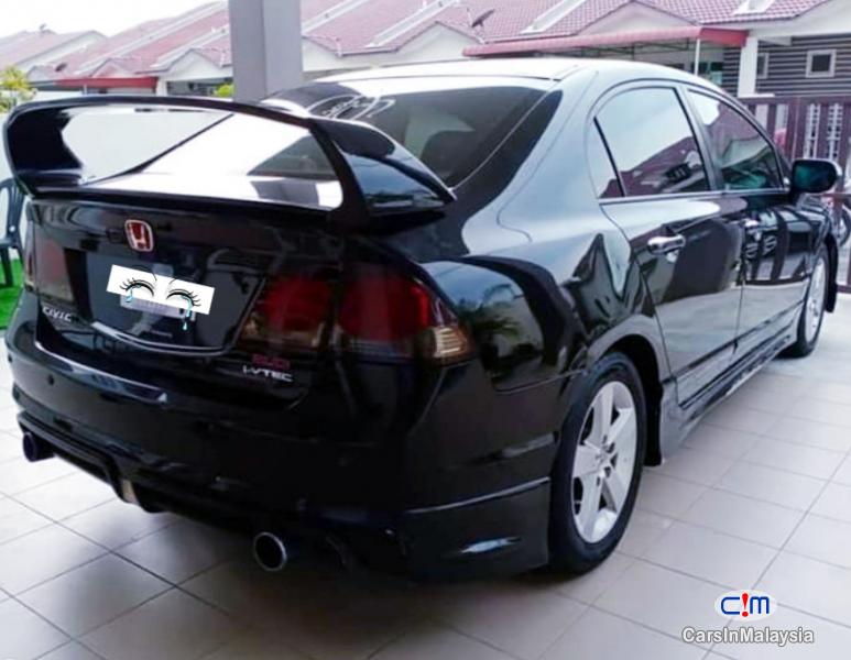 Honda Civic 2.0-LITER LUXURY SEDAN Automatic 2010