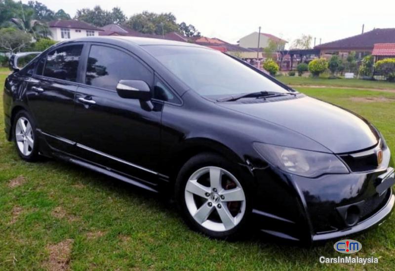 Honda Civic 2.0-LITER LUXURY SEDAN Automatic 2010 in Selangor