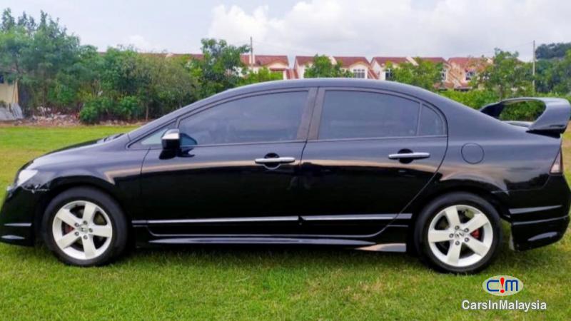 Picture of Honda Civic 2.0-LITER LUXURY SEDAN Automatic 2010 in Selangor