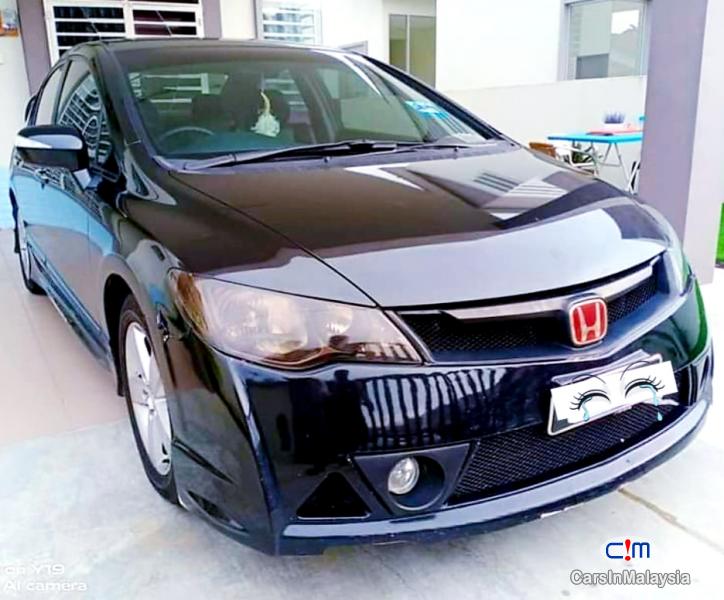 Picture of Honda Civic 2.0-LITER LUXURY SEDAN Automatic 2010 in Malaysia