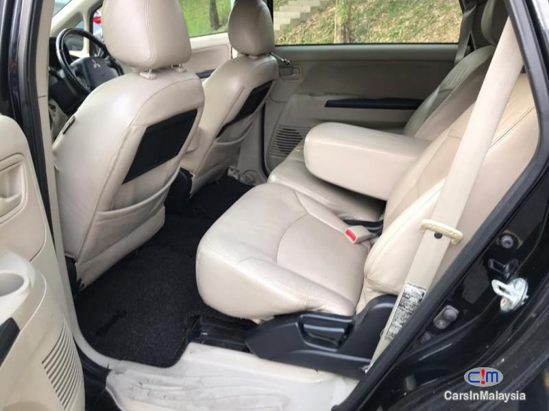 Mitsubishi Grandis 2.4-LITER LUXURY FAMILY MPV 7 SEATER Automatic 2007 - image 11