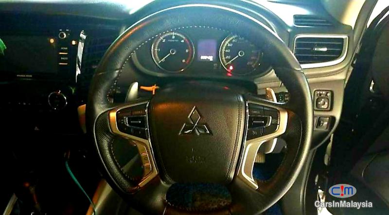 Mitsubishi Triton 2.5-LITER 4WD MIVEC DOUBLE CAB DIESEL TURBO Automatic 2018 - image 10