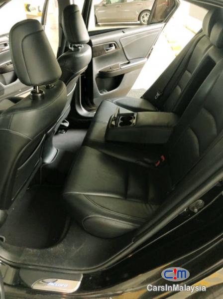 Honda Accord 2.0-LITER LUXURY SEDAN Automatic 2014 - image 4