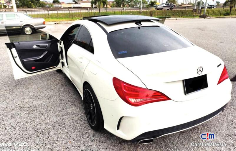 Mercedes Benz CLA180 1.6-LITER TURBO SPORT LUXURY SEDAN Automatic 2014 - image 14