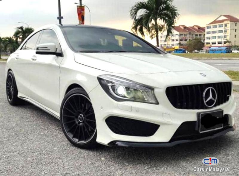 Mercedes Benz CLA180 1.6-LITER TURBO SPORT LUXURY SEDAN Automatic 2014 - image 3
