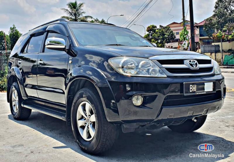 Toyota Fortuner 2.7-LITER 4WD SUV TURBO Automatic 2007 - image 12