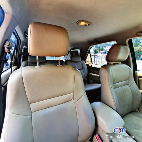 Toyota Fortuner 2.7-LITER 4WD SUV TURBO Automatic 2007 - image 9