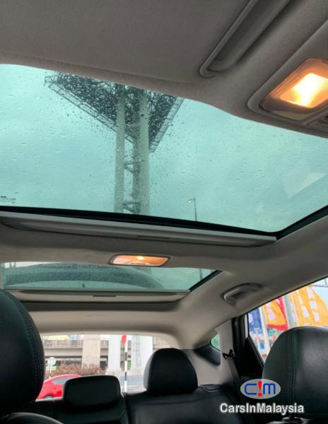 Hyundai Tucson 2.0-LITER SUV FULLSPEC Automatic 2010 - image 11