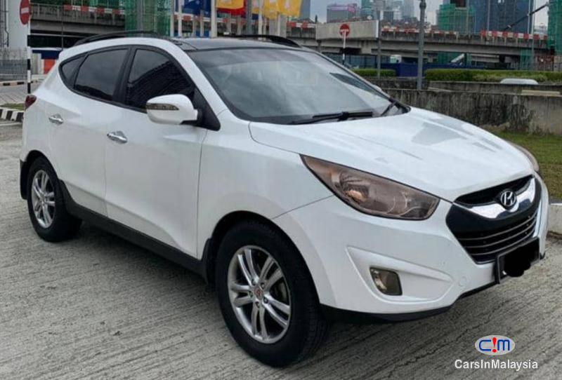 Hyundai Tucson 2.0-LITER SUV FULLSPEC Automatic 2010