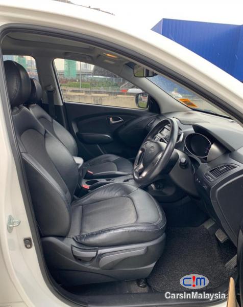 Hyundai Tucson 2.0-LITER SUV FULLSPEC Automatic 2010 in Malaysia - image