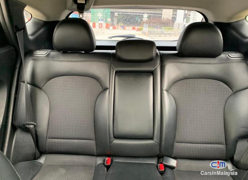 Hyundai Tucson 2.0-LITER SUV FULLSPEC Automatic 2010 - image 9