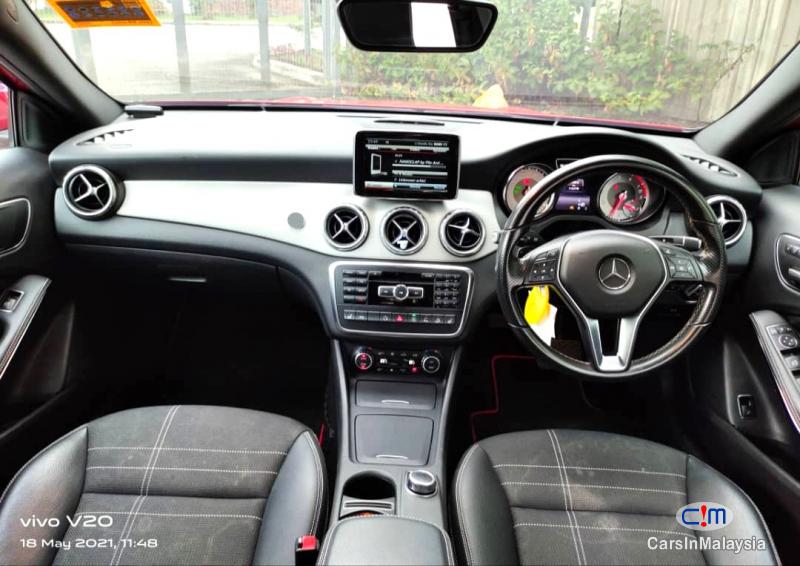 Mercedes Benz GLA250 2.0-LITER LUXURY SUV Automatic 2019 - image 10