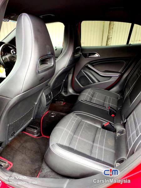 Mercedes Benz GLA250 2.0-LITER LUXURY SUV Automatic 2019 - image 12