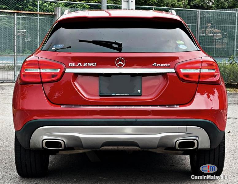 Mercedes Benz GLA250 2.0-LITER LUXURY SUV Automatic 2019 in Malaysia