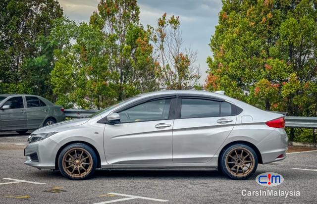 Honda City 1.5-LITER ECONOMY SEDAN KERETA SAMBUNG BAYAR Automatic 2014 - image 14