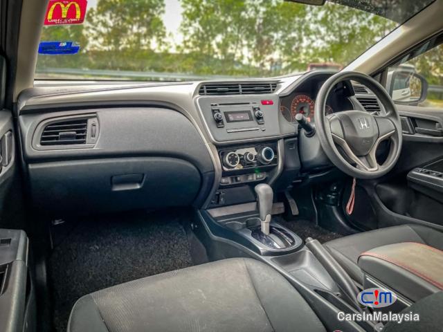 Honda City 1.5-LITER ECONOMY SEDAN KERETA SAMBUNG BAYAR Automatic 2014 - image 9